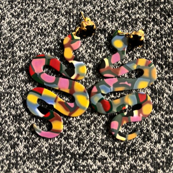 Super fun Snake Dangle Earrings - Picture 2 of 2